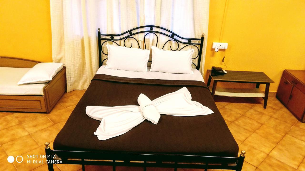 Sunny Holiday Homes Calangute Ngoại thất bức ảnh